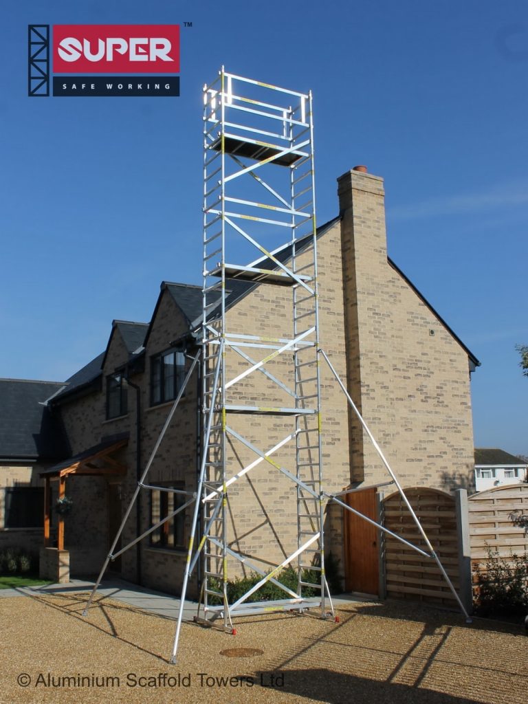 SUPER DIY Aluminium Scaffold Towers, Heavy and Light Duty